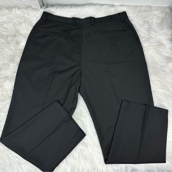 Kenneth Cole Reaction Men’s Black Striped Pleated Relaxed Career‎ Pants W40/L30 - Picture 4 of 13